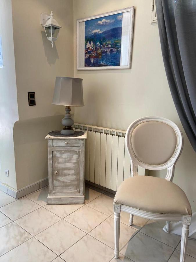 Gite Comme A La Maison 耶尔 外观 照片
